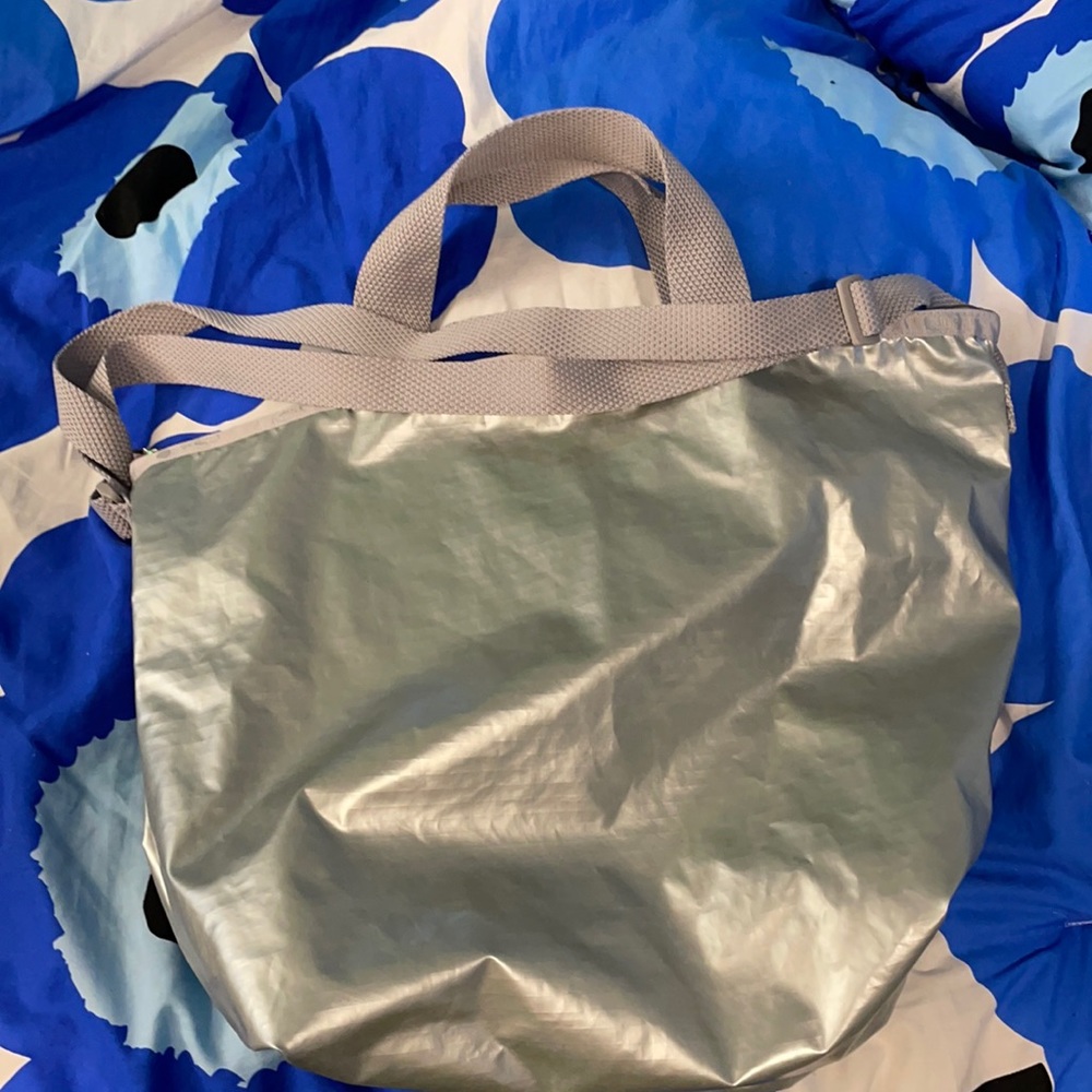 LeSportsac silver everyday tote/ crossbody